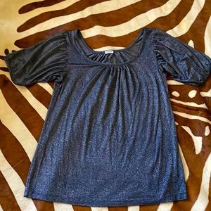 Splendid navy blue shimmer top